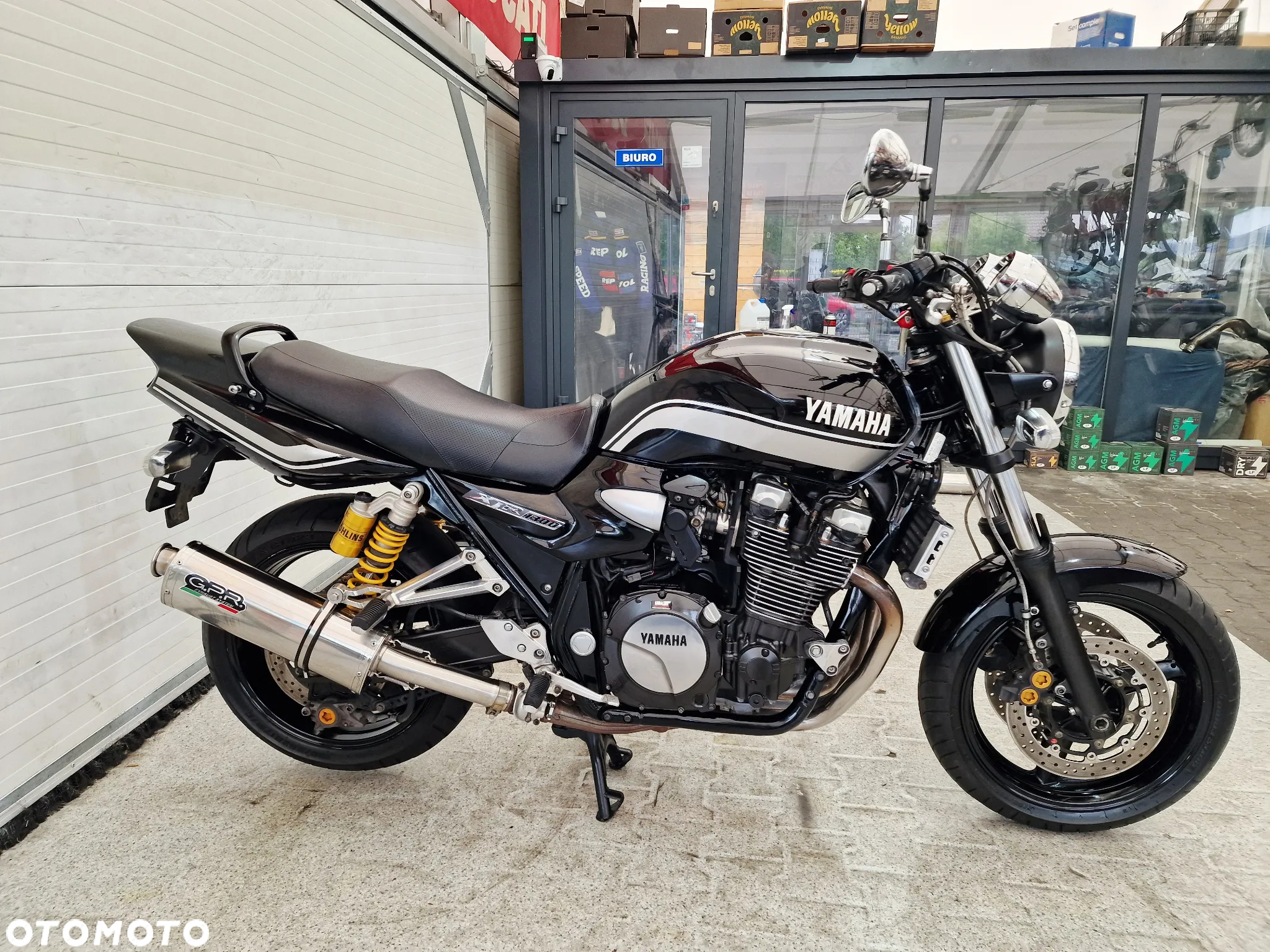 Yamaha XJR - 15