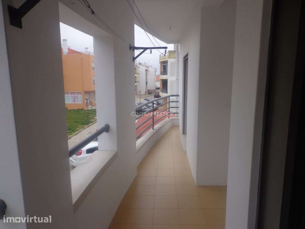 Arrendamento .Sintra,Lourel. Apartamento T2 /3 ass,com parqueamento. - Grande imagem: 3/21