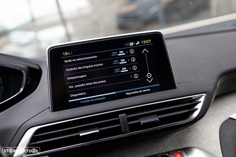 Peugeot 3008 1.6 Hybrid4 GT Pack e-EAT8 - 56