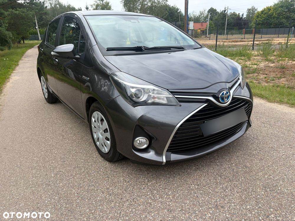Toyota Yaris Hybrid 100 Active EU6 - 1