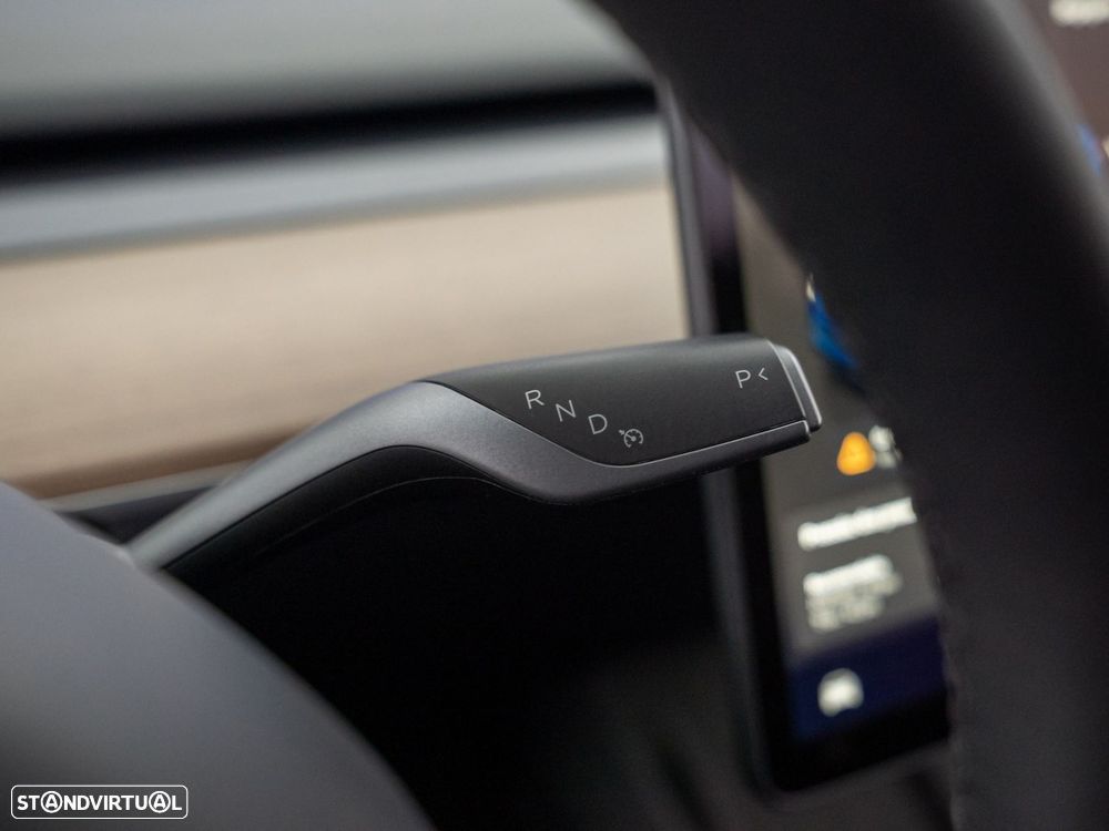 Tesla Model Y Long Range Tração Integral - 22