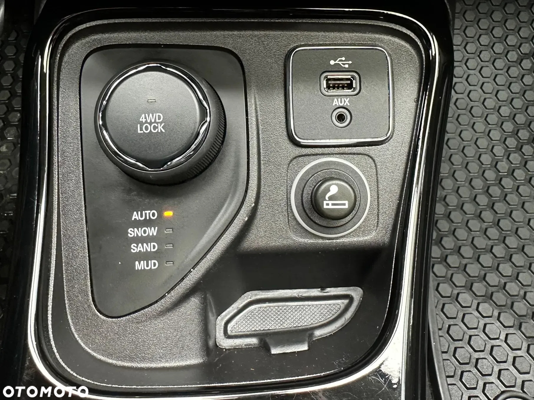 Jeep Compass 1.4 TMair Limited 4WD S&S - 34