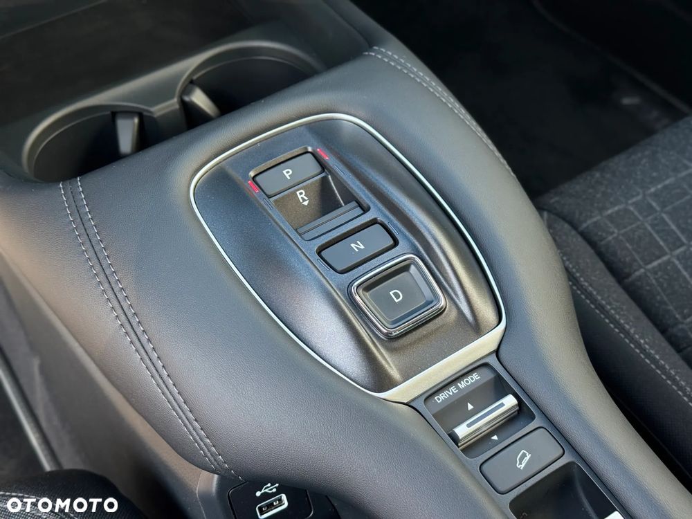 Honda ZR-V 2.0 i-MMD HEV Elegance 2WD CVT - 11