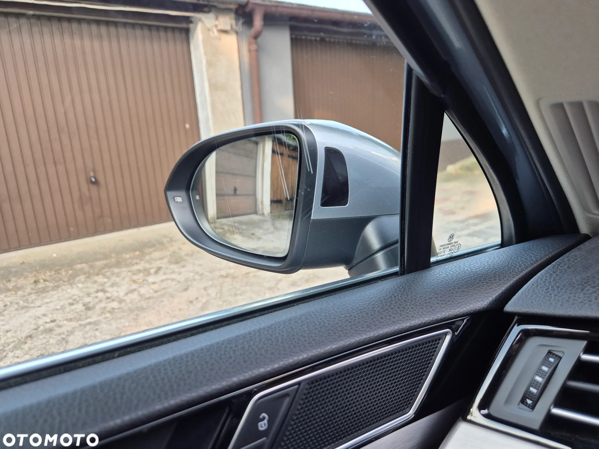 Volkswagen Passat - 19