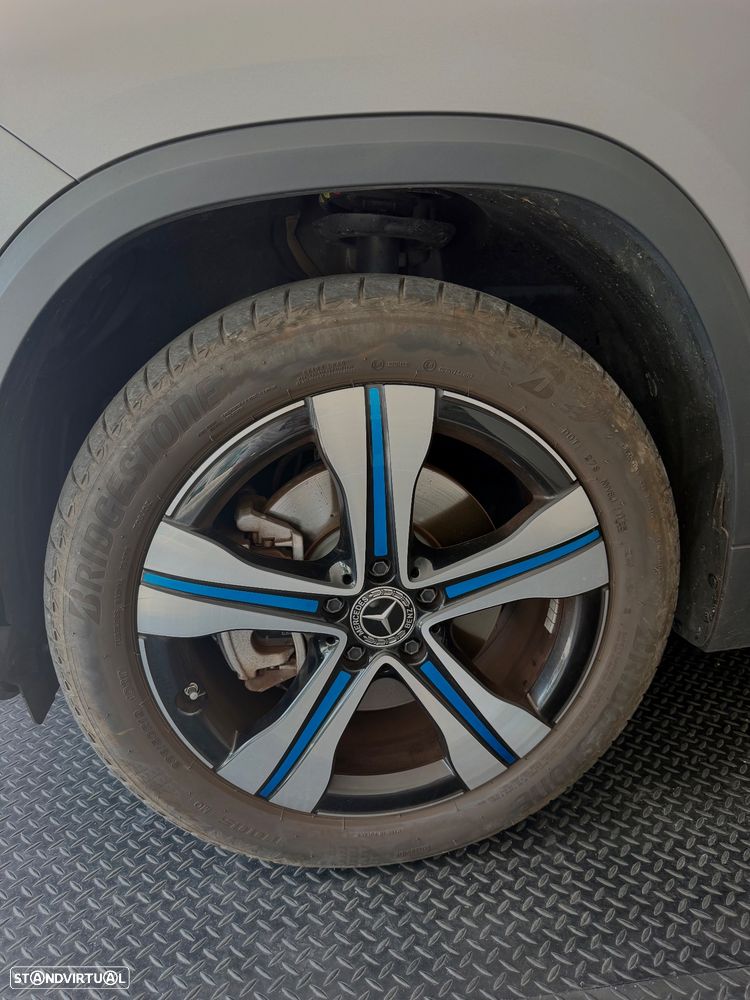 Mercedes-Benz EQA 300 4Matic - 9