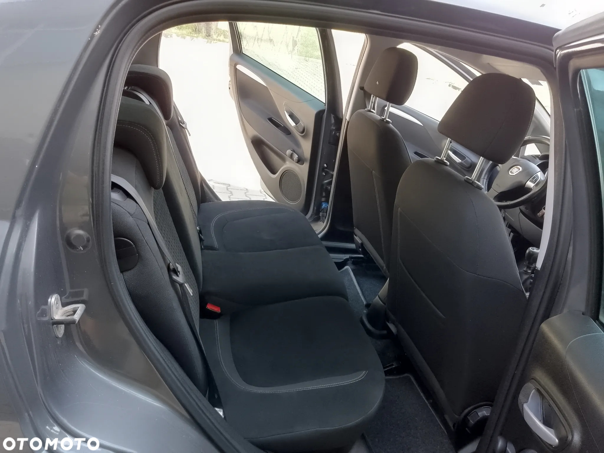 Fiat Punto 1.4 Easy Pakiet Easy Plus S&S - 21