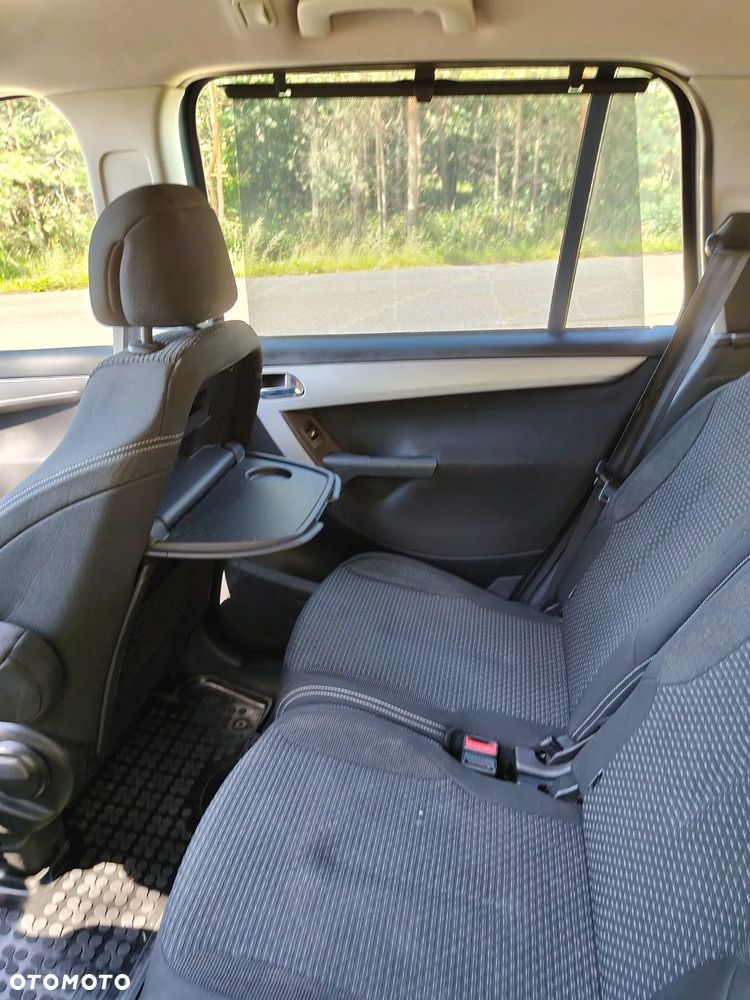 Citroën C4 Picasso 1.6 HDi FAP C-Chic - 8