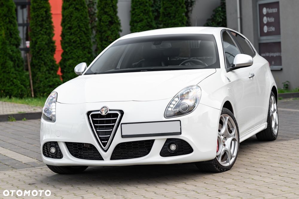 Alfa Romeo Giulietta 1750 TBi Quadrifoglio Verde - 5
