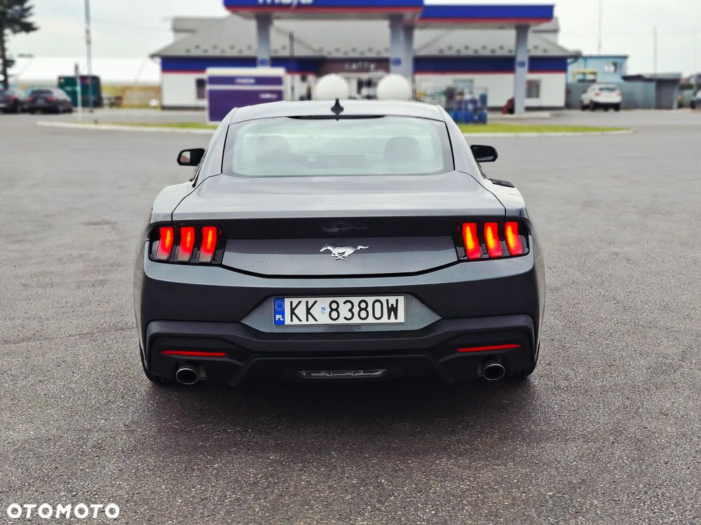 Ford Mustang 2.3 Eco Boost - 10