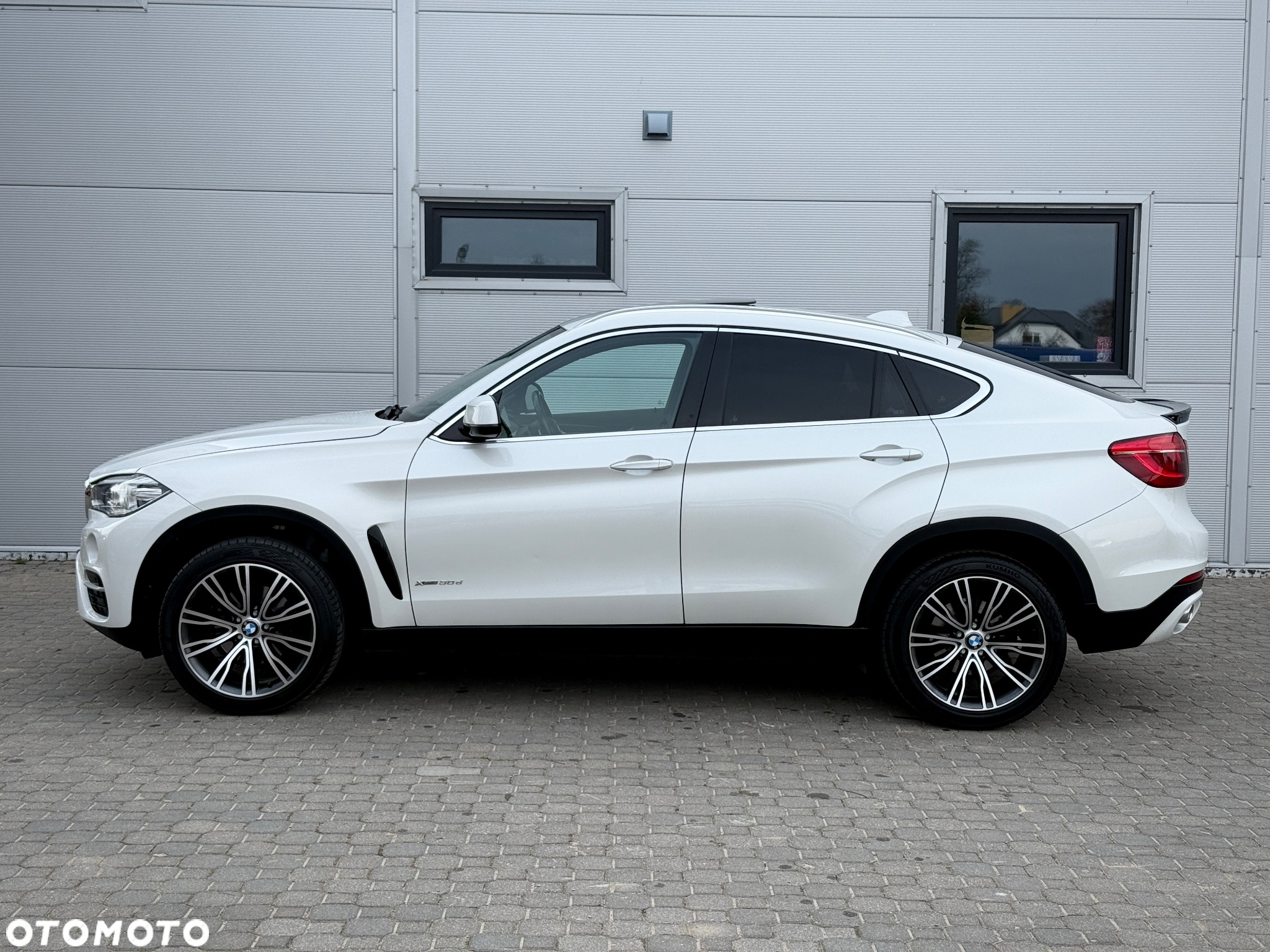 BMW X6 xDrive30d - 9