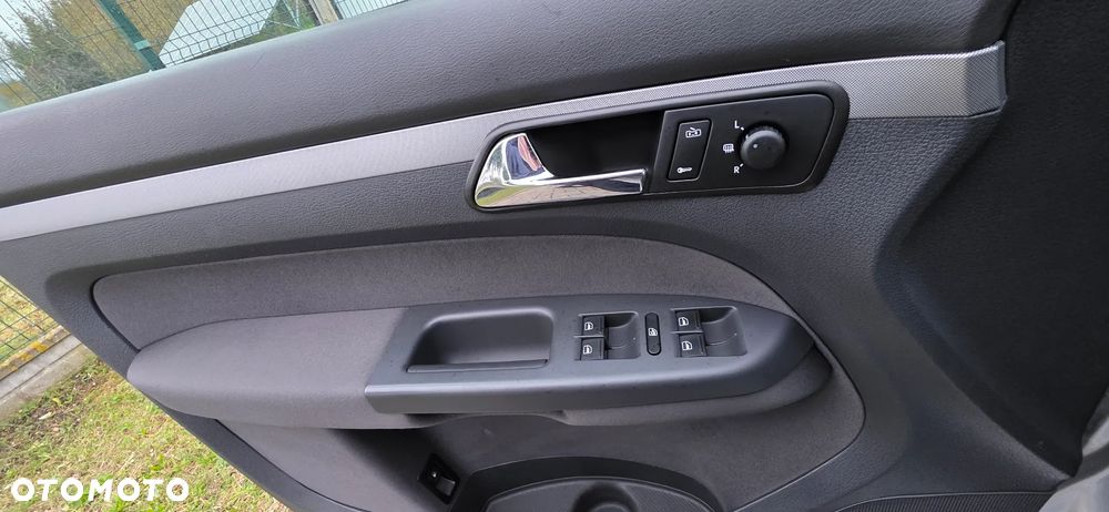 Volkswagen Touran 1.6 Trendline - 19