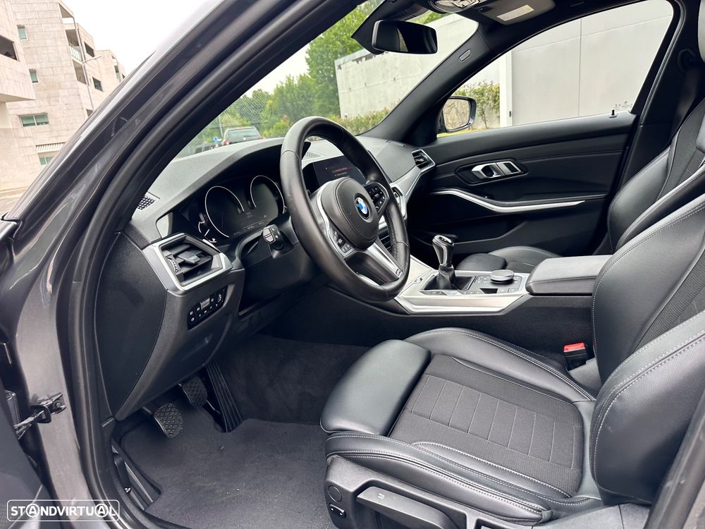 BMW 318 d Line Sport - 22