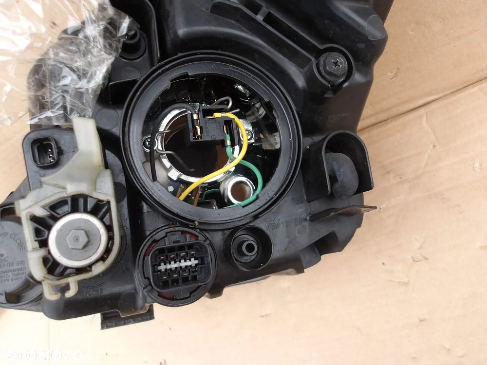 LAMPA PRAWY PRZOD HYUNDAI I10 II 92102-B9000 - 10