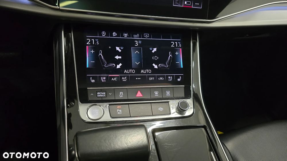 Audi Q8 50 TDI mHEV Quattro Tiptronic - 23