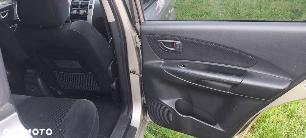 Hyundai Tucson 2.0 CRDi Style - 11