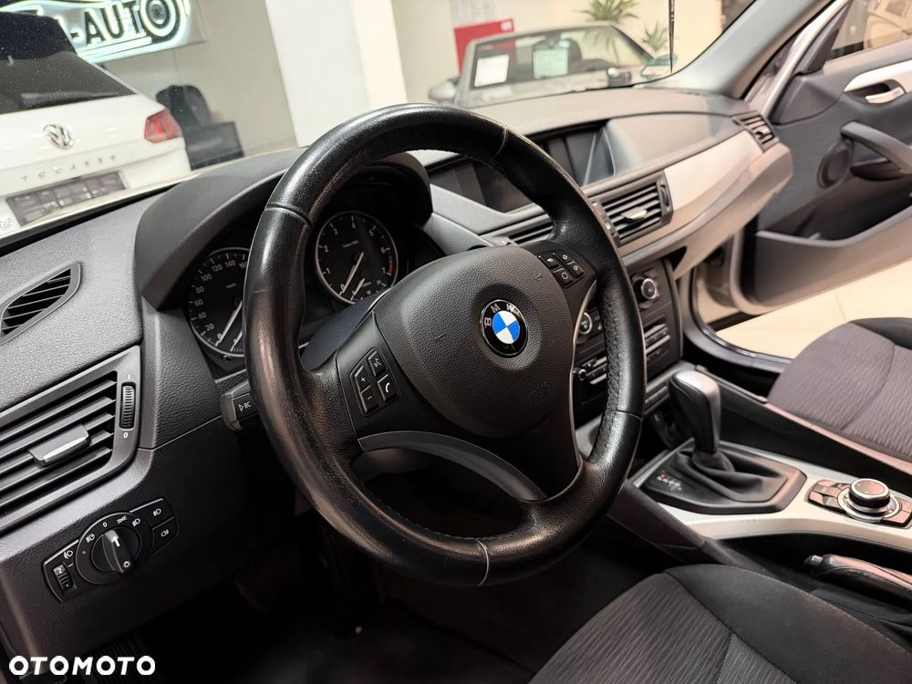BMW X1 sDrive18i - 35