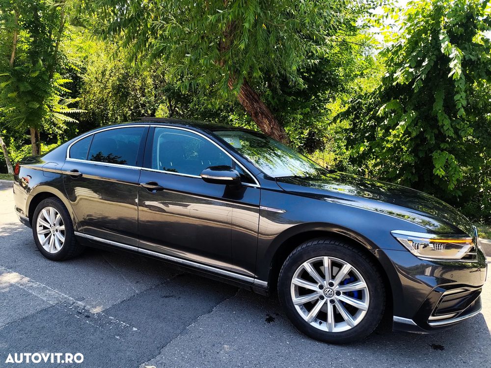 Volkswagen Passat - 5