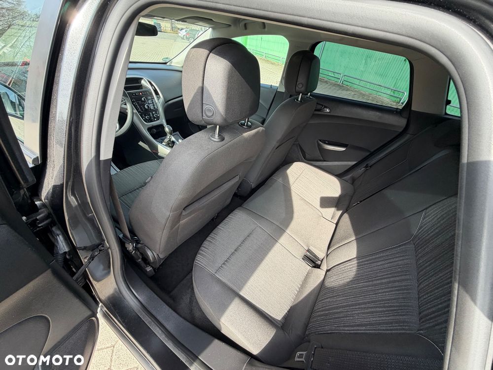 Opel Astra 1.4 Turbo Edition - 10