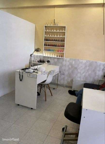 Vende-se Loja no centro de Abrantes - Grande imagem: 2/5