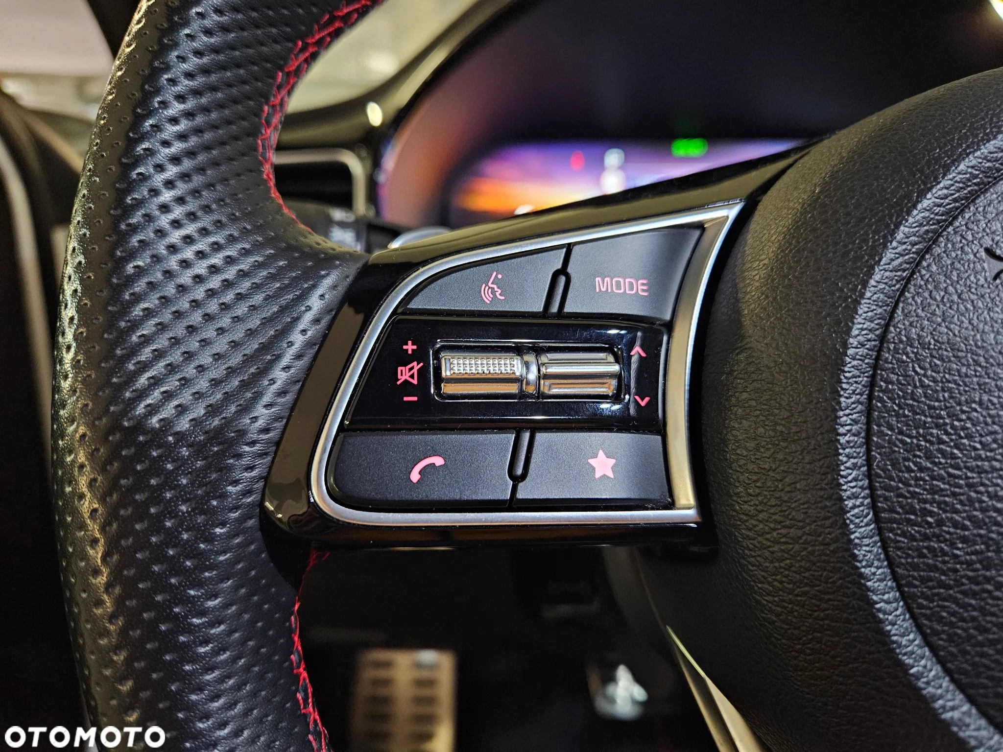 Kia ProCeed 1.6 T-GDI GT DCT - 19