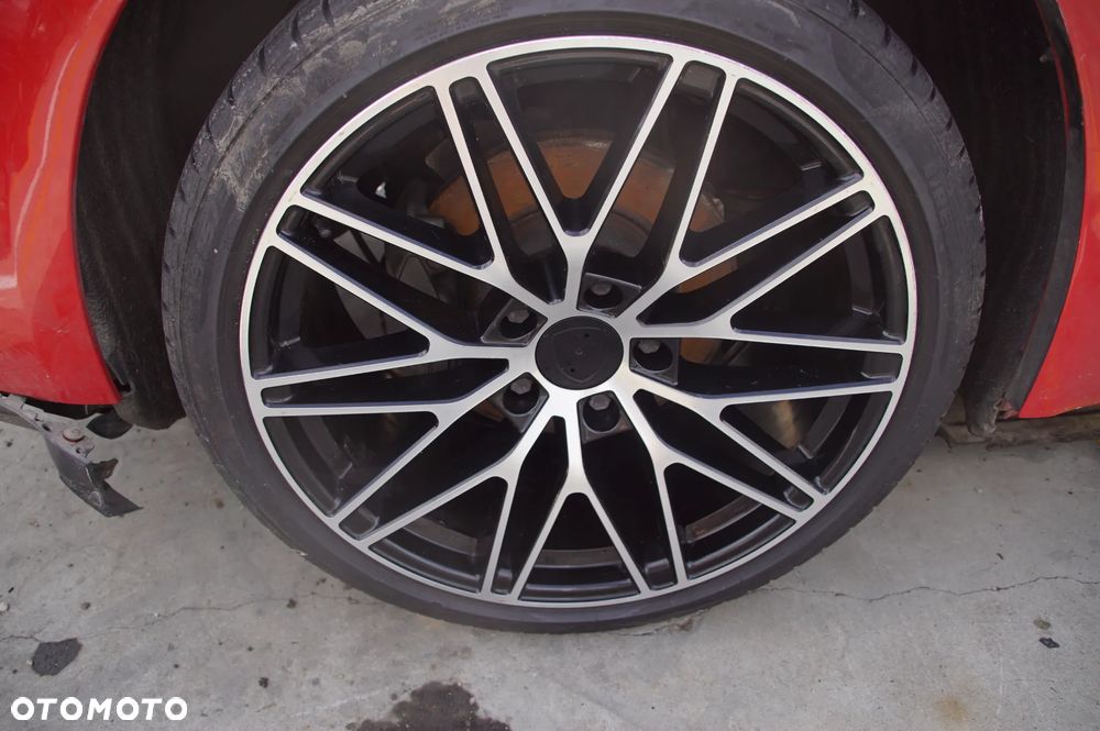 Pojazd na części Porsche Panamera 4S 971 2017 2.9 CSZA tel 692324777 skrzynia CODS1 lakier lM3C silnik skrzynia dyfer rozrusznik akternator zderzak wydech chłodnica przód pas felga amortyzator sanki lampa sanki 971400048AM 971407487J 971423051AM - 5