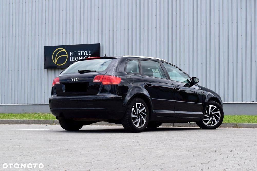 Audi A3 Sportback 1.6 Ambition - 11