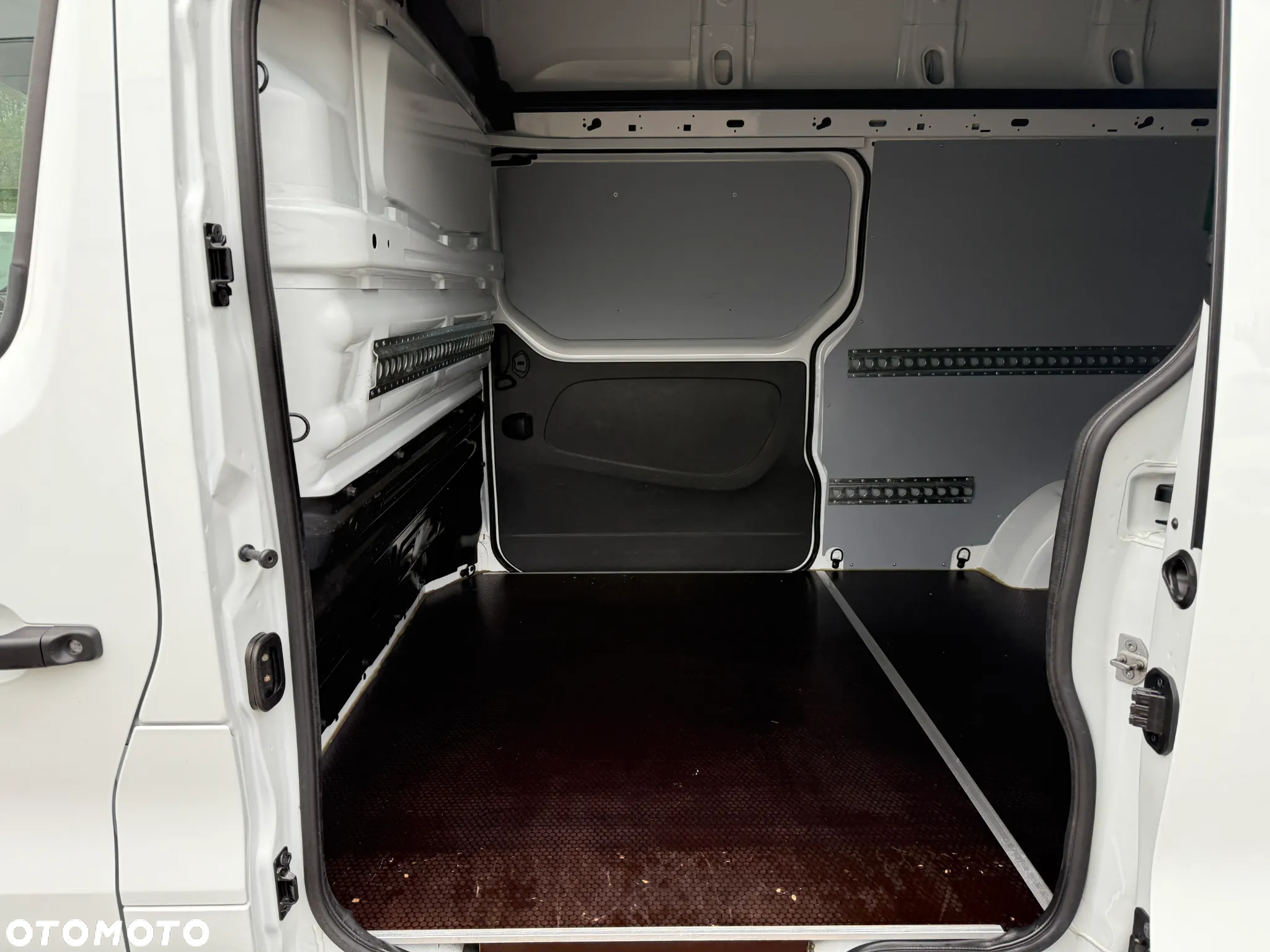 Renault Trafic L2H2 Winda - 18