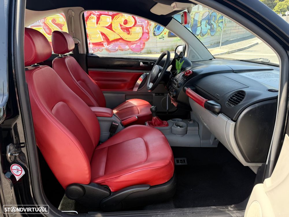 VW New Beetle 1.6 - 8