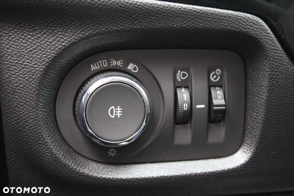 Opel Corsa - 12