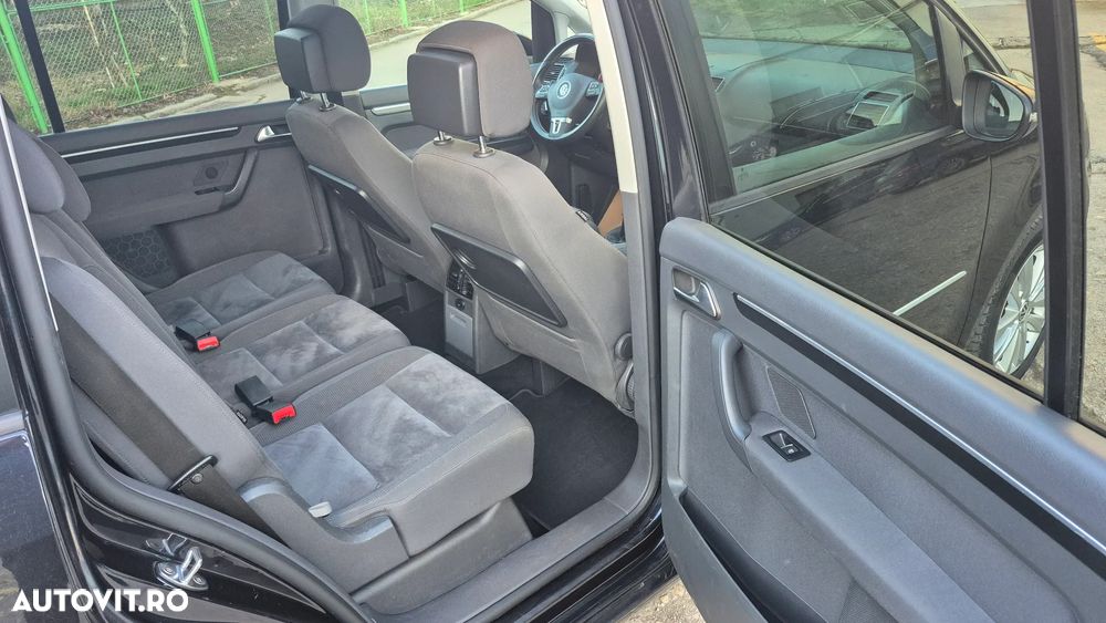 Volkswagen Touran 2.0 TDI DPF BlueMotion Technology Highline - 7