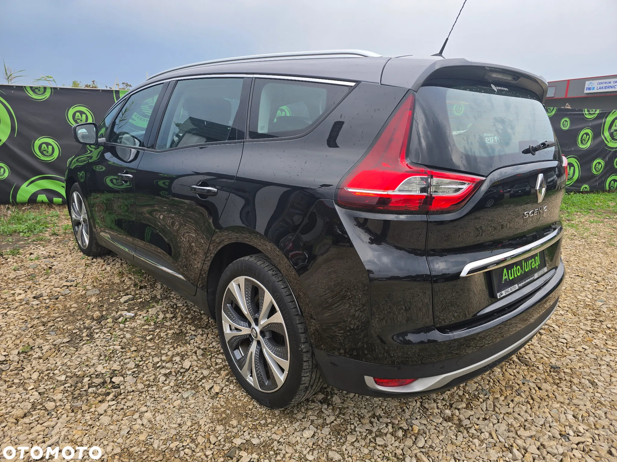 Renault Grand Scenic - 11