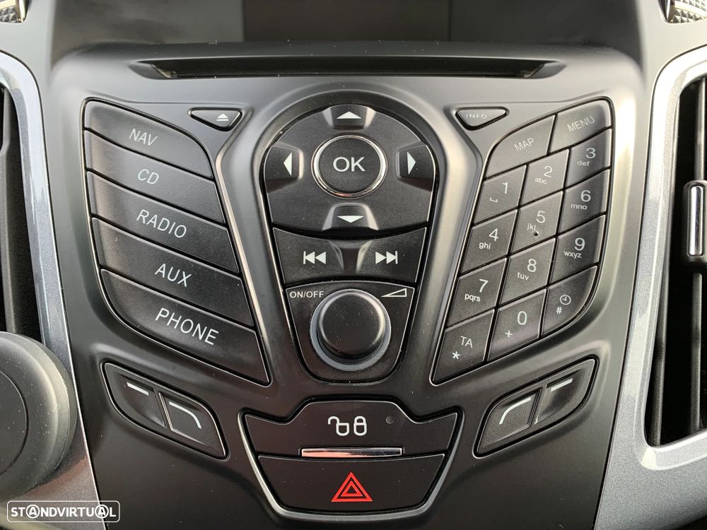 Ford Focus SW - 38