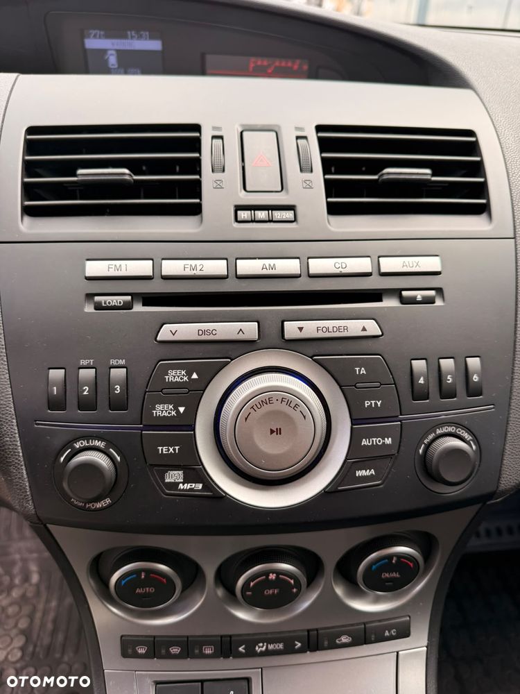 Mazda 3 1.6 Exclusive + - 14