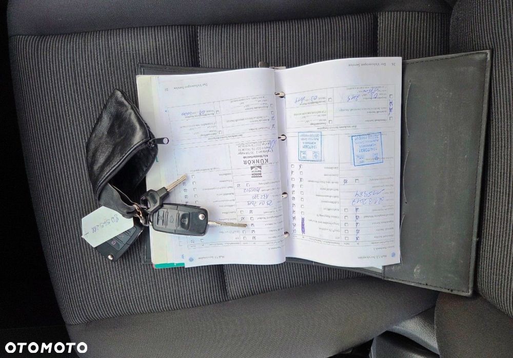 Volkswagen Golf Plus - 16