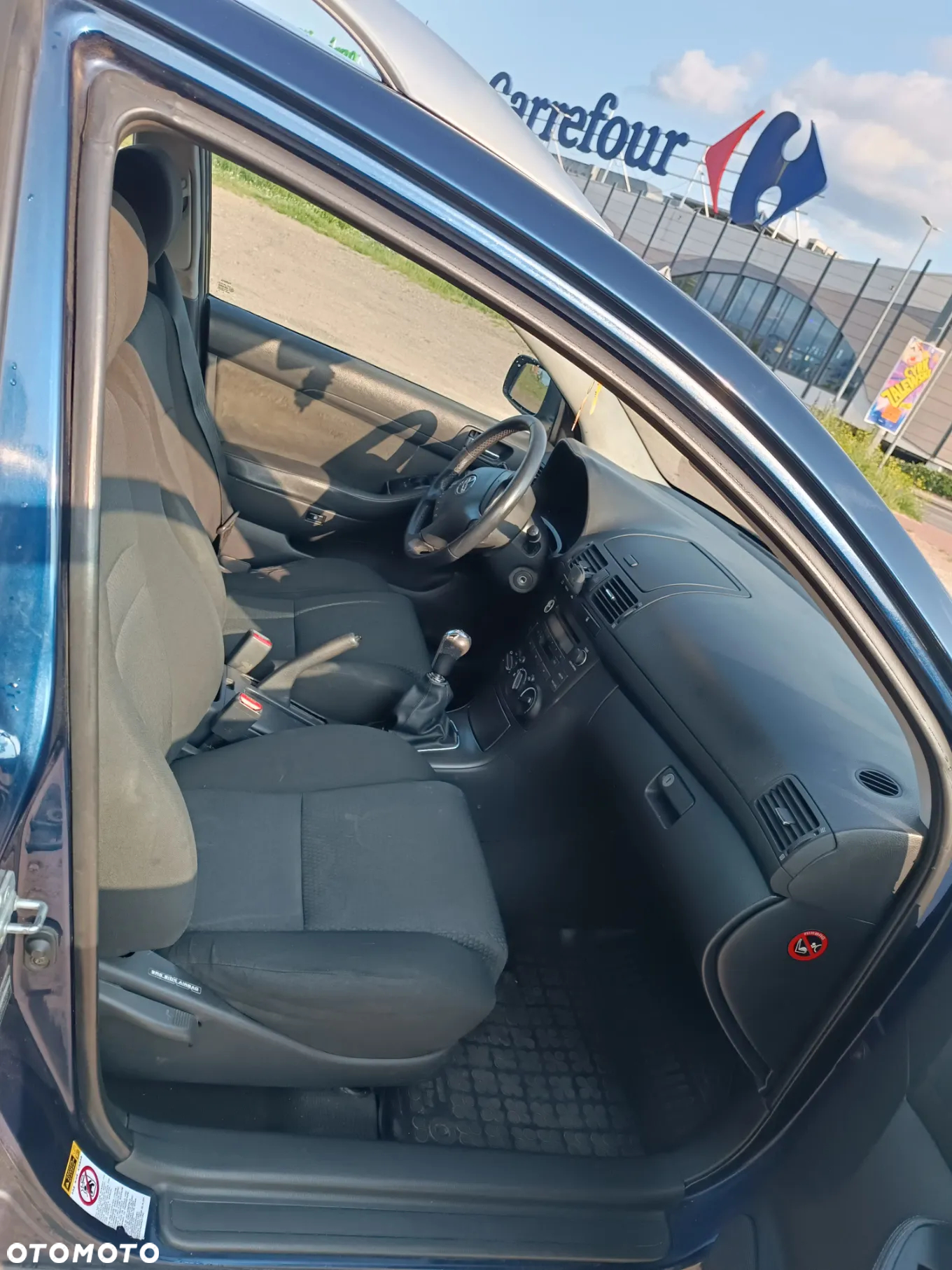 Toyota Avensis 2.0 D-4D Terra - 12