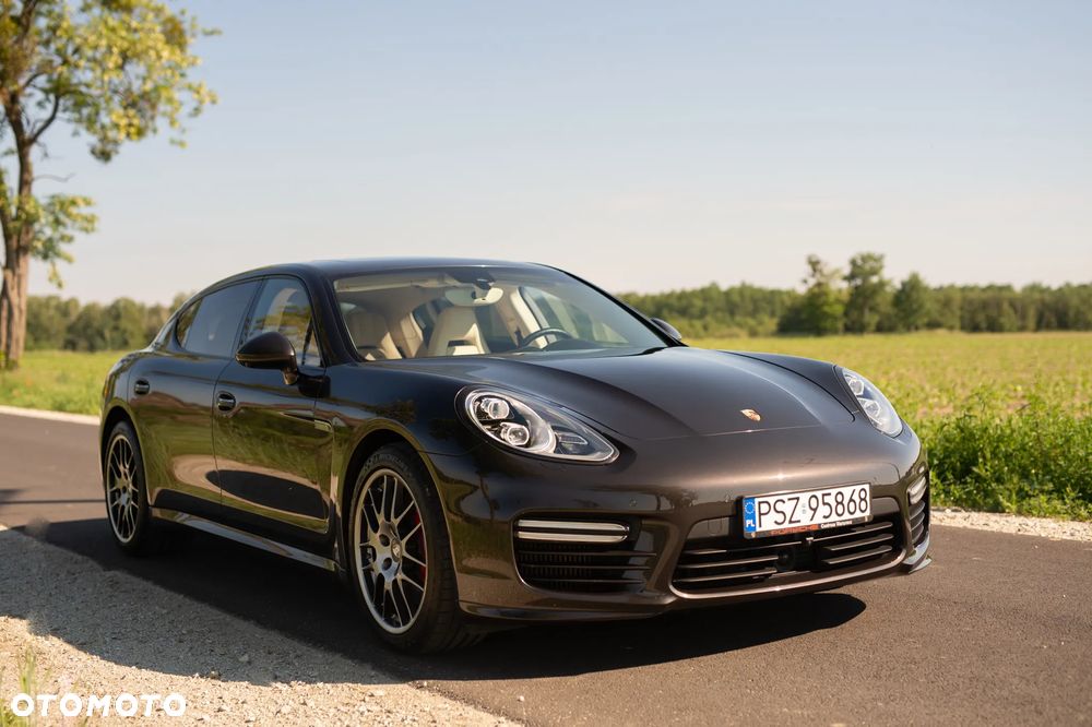 Porsche Panamera Turbo Executive - 1