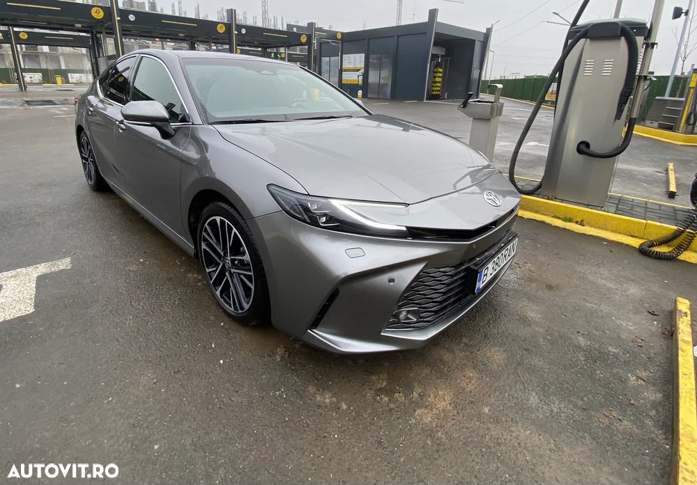 Toyota Camry Executive - 2