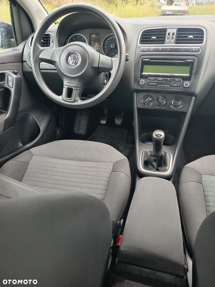 Volkswagen Polo 1.4 16V Comfortline - 10