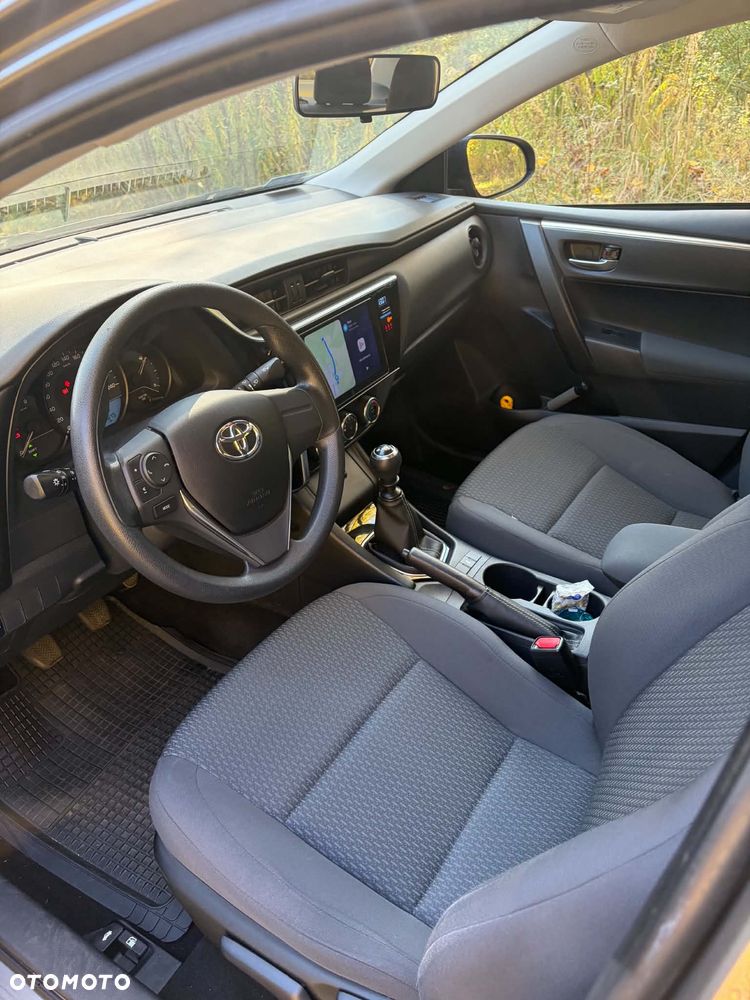 Toyota Corolla - 3