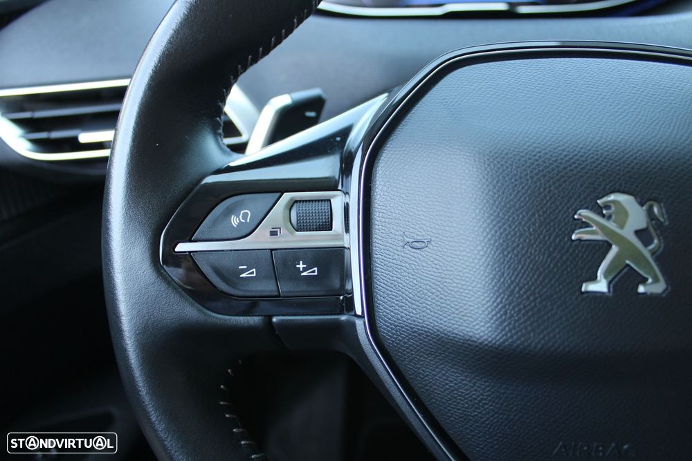 Peugeot 3008 PureTech 130 Stop & Start GPF EAT8 Active - 11