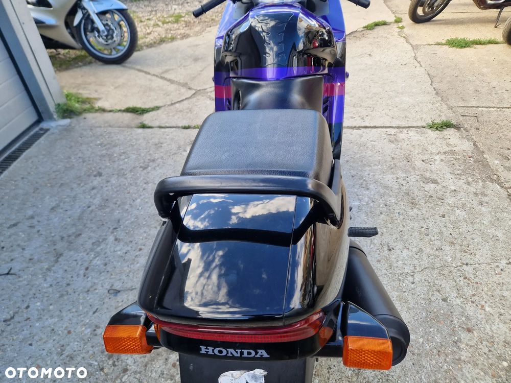 Honda CBR - 5