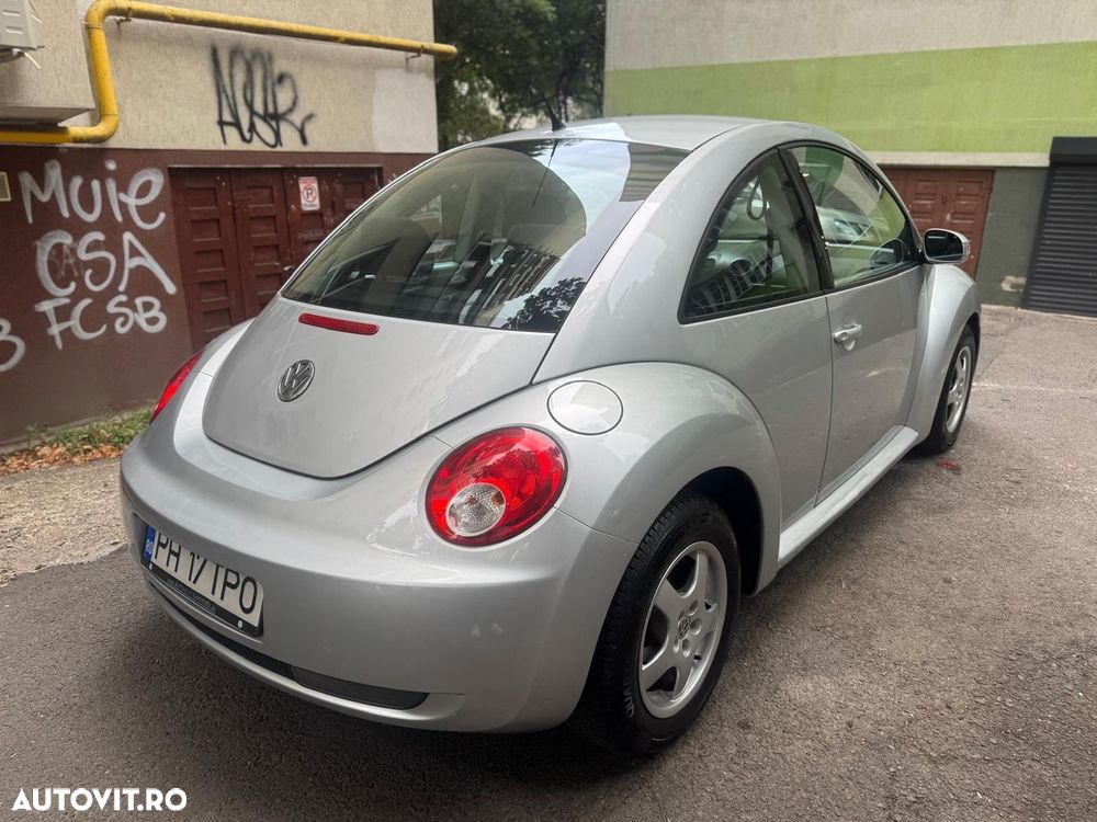 Volkswagen New Beetle 1.6 - 4