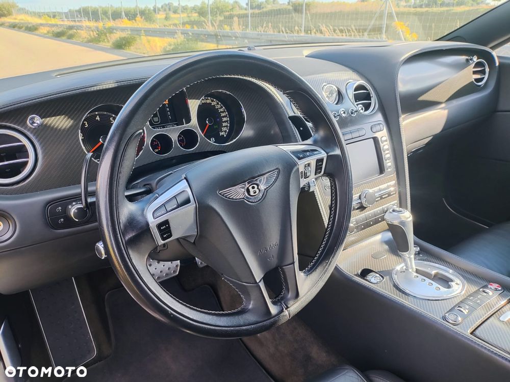 Bentley Continental GT - 17
