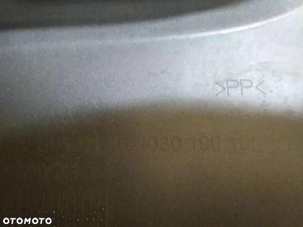 TOYOTA AYGO II 2014- ZDerzak tylny tył warszawa - 9