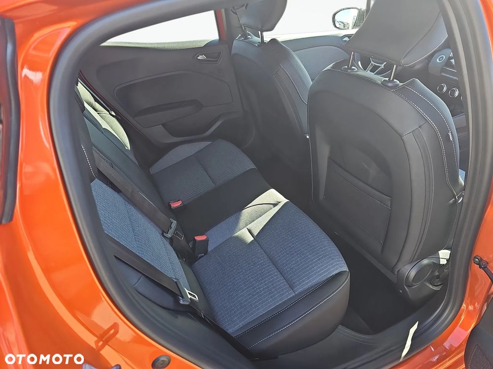 Renault Clio 1.0 TCe Techno Xtronic - 10