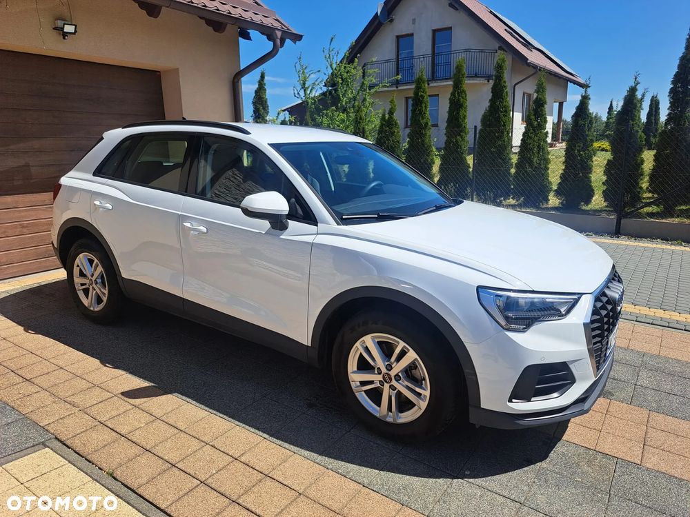 Audi Q3 35 TFSI S tronic - 1