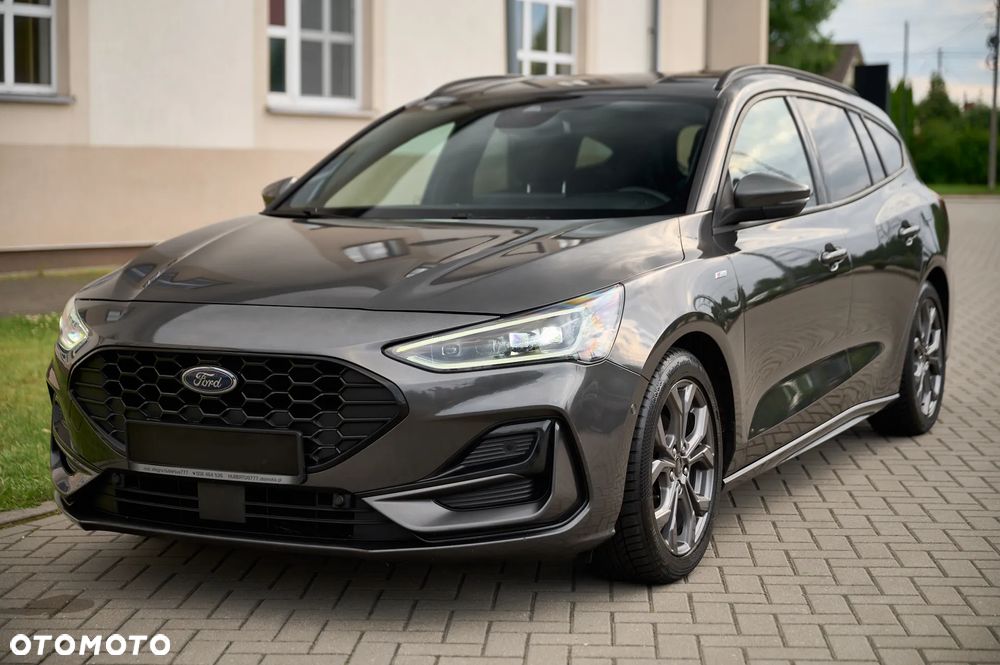 Ford Focus SW 1.5 EcoBlue S&S ST-LINE X - 2