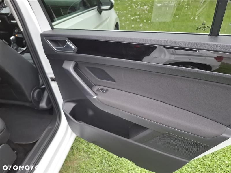 Volkswagen Touran 1.4 TSI BMT Comfortline DSG - 11