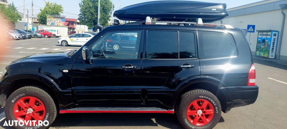 Mitsubishi Pajero - 3