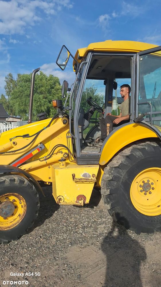 New Holland LB 110 - 1